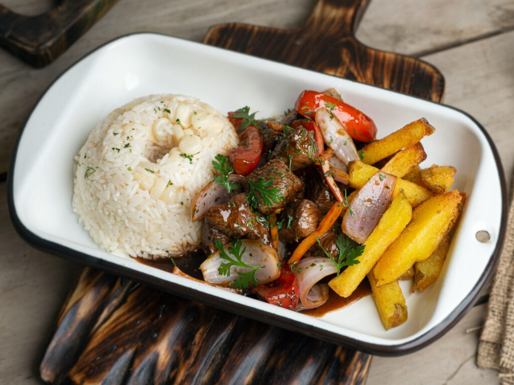 lomo saltado